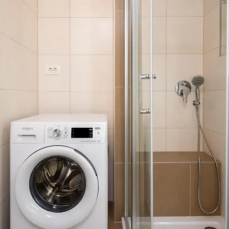 Exquisite And Stylish Apartament *
